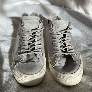 Gray Women’s Converse Shoes